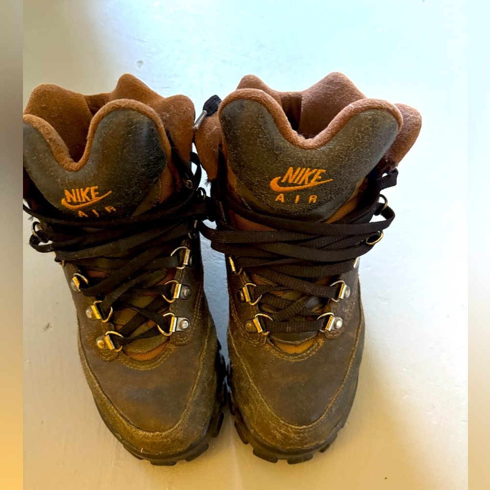 Nike Brown Hiking Boots